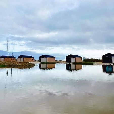 Lakeside Fishing Retreats Old Leake 外观 照片